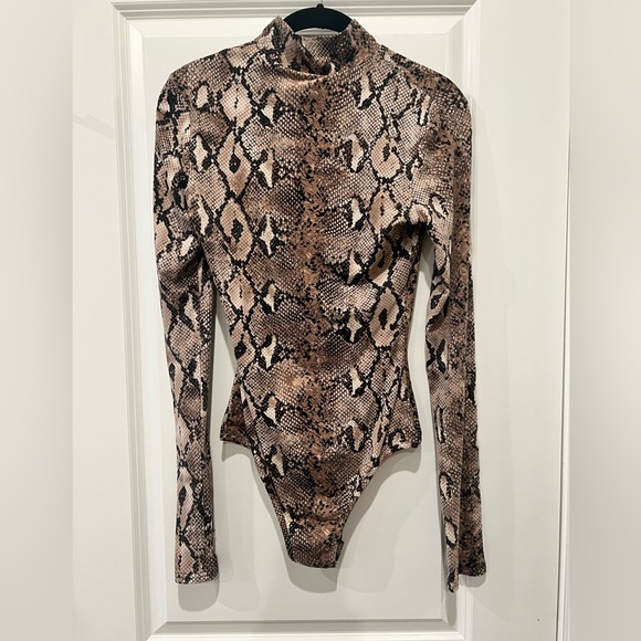 NWT I.AM.GIA Kenzie Bodysuit - Brown Snake - M - Picture 4 of 6